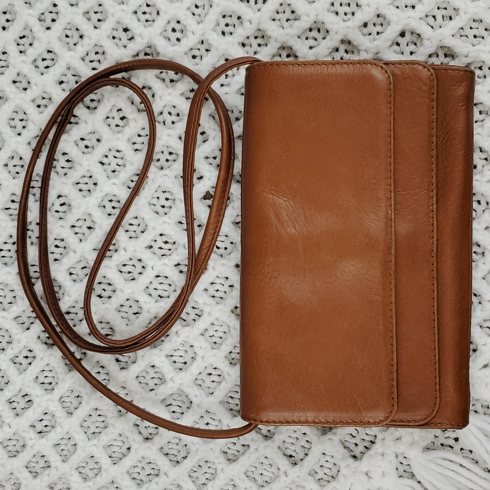 HOBO International Brown Leather Tri-Fold Magnetic Crossbody Purse Vintage